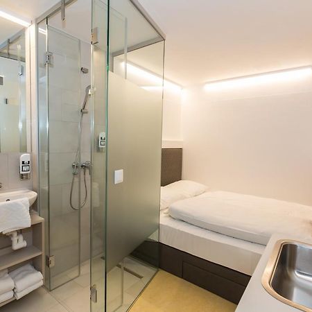 Smart Nano Living - Wien Hauptbahnhof - Self Check-In Экстерьер фото