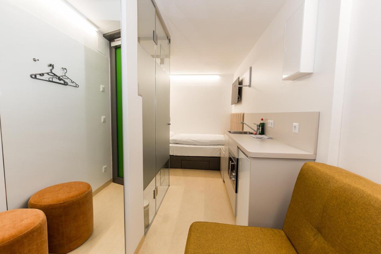 Smart Nano Living - Wien Hauptbahnhof - Self Check-In Экстерьер фото